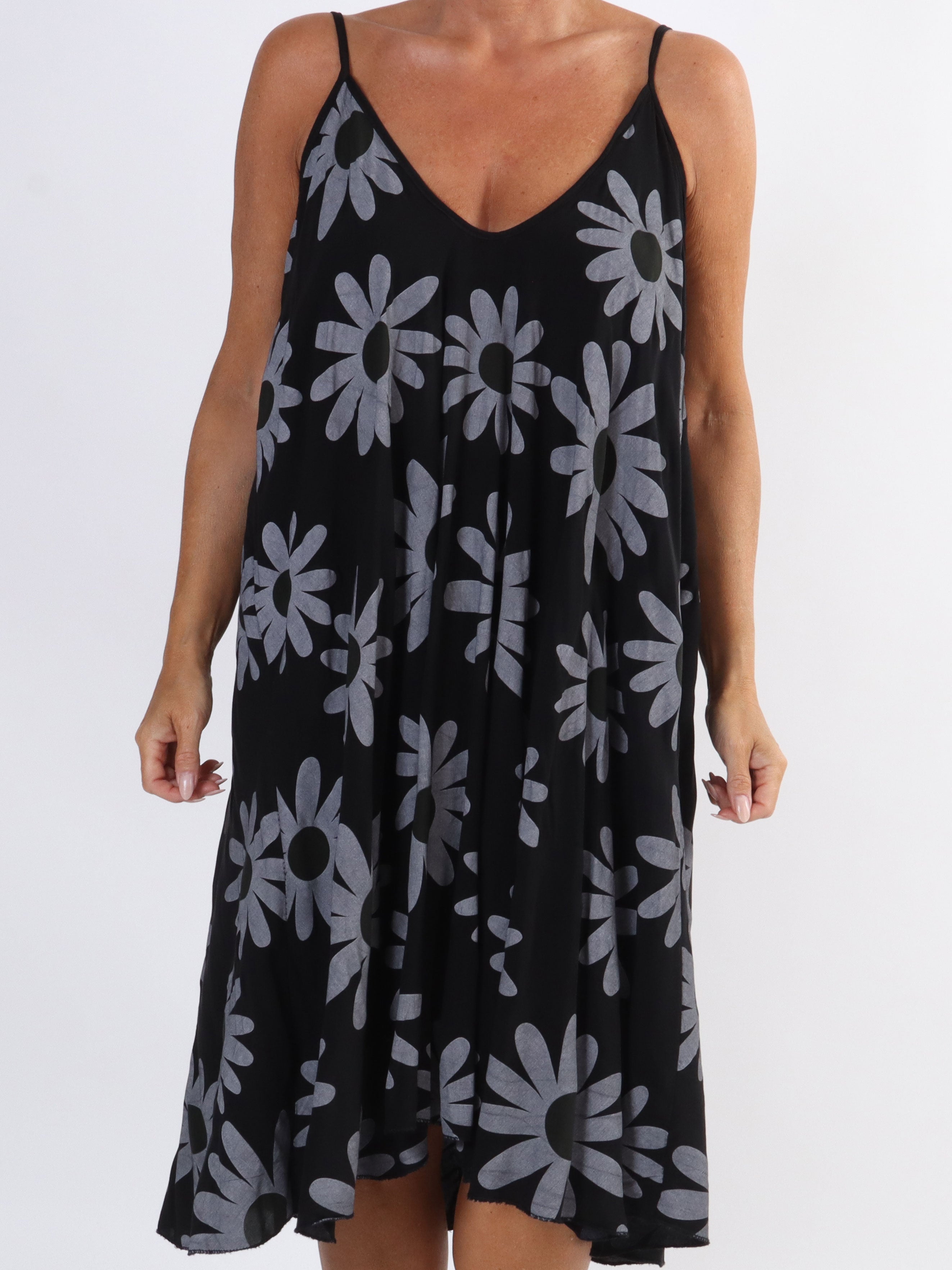 Maddie Sunflower - Sød plus size stropkjole med blomstermotiver